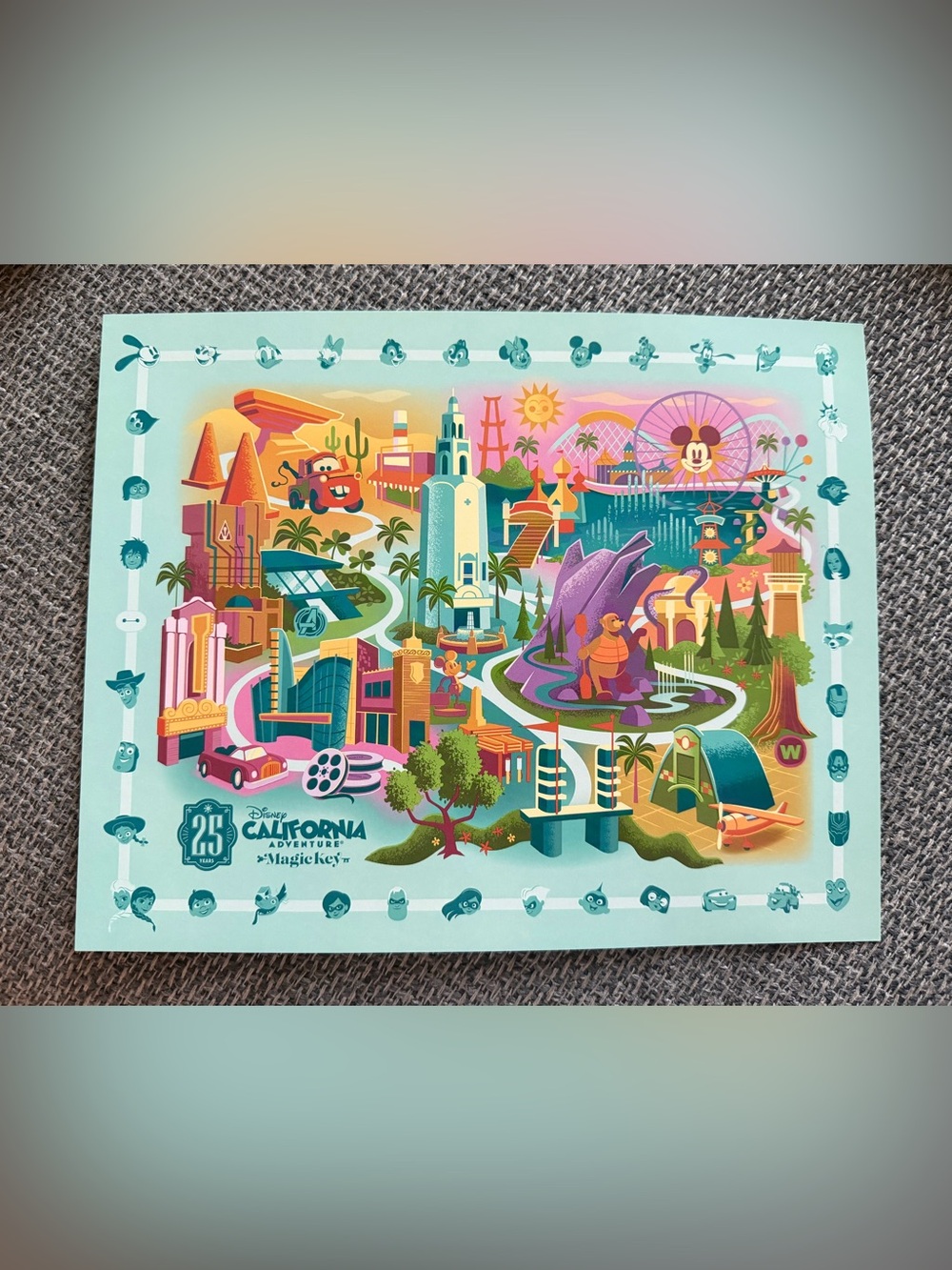 Disney California Adventure - 25th Anniversary - Magic Key Exclusive